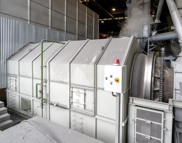 Refial once again relies in GHI for the expansion of their aluminium recycling plant and recover the aluminium content in the salt slag from their rotary furnaces with a state-of-the-art cooling system. The equipment was supplied in collaboration and under the technology of Befesa. The results are outstanding!