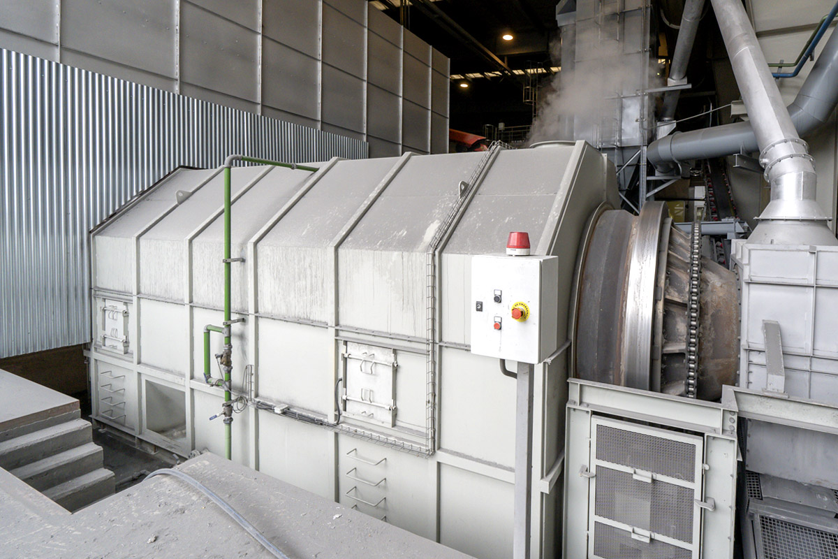 Refial once again relies in GHI for the expansion of their aluminium recycling plant and recover the aluminium content in the salt slag from their rotary furnaces with a state-of-the-art cooling system. The equipment was supplied in collaboration and under the technology of Befesa. The results are outstanding!
